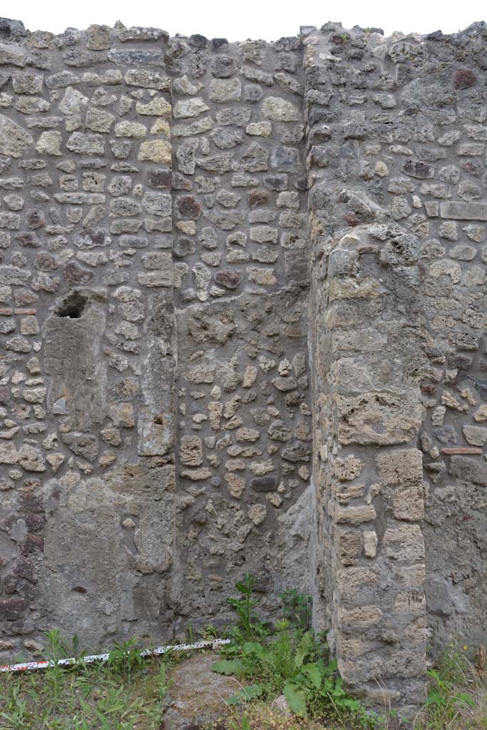 IX.5.10 Pompeii. May 2017. Looking towards west wall, contd.
Foto Christian Beck, ERC Grant 681269 DCOR.
