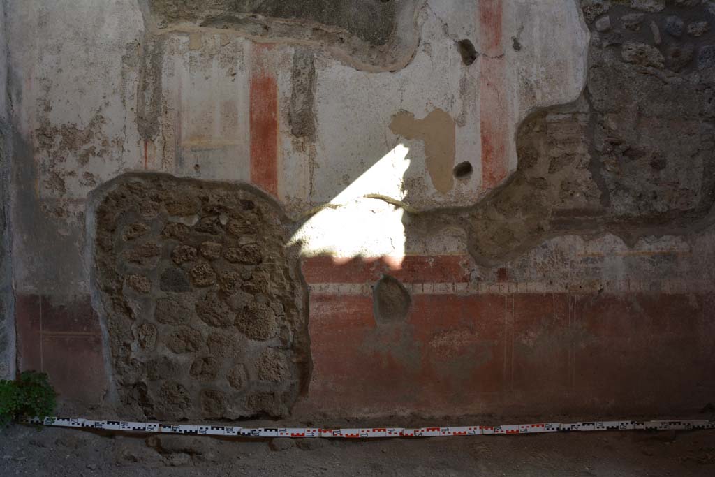 IX.5.11 Pompeii. May 2017. Room g, looking towards lower south wall.
Foto Christian Beck, ERC Grant 681269 DCOR.
