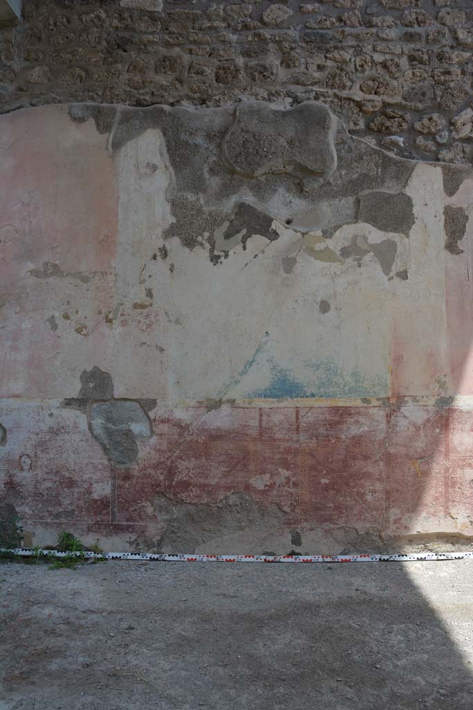 IX.5.11 Pompeii. May 2017. Room l (L), centre panel on east wall.
Foto Christian Beck, ERC Grant 681269 DCOR.
