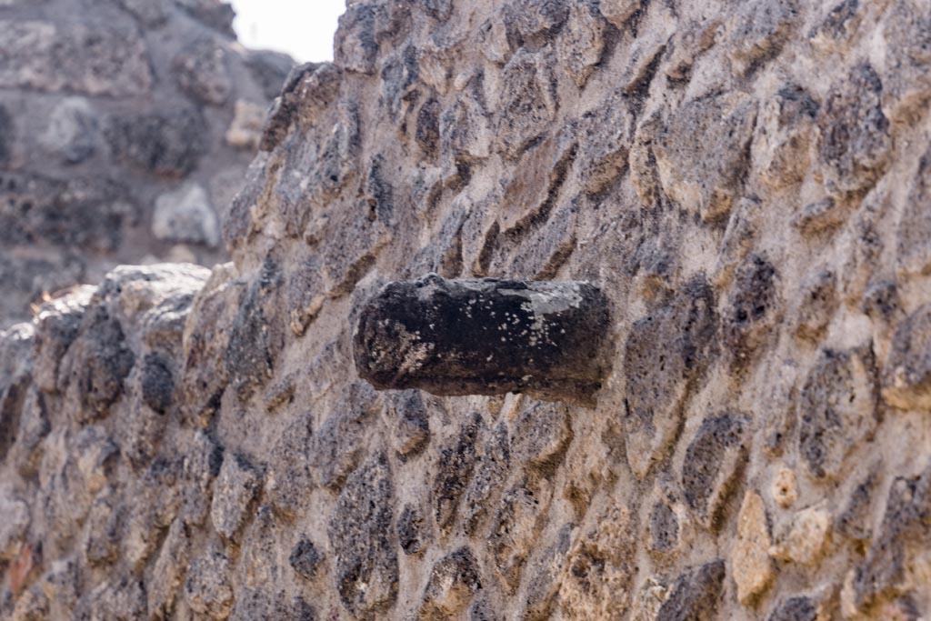 IX.5.13 Pompeii. October 2023. Detail of phallus above doorway, looking south. Photo courtesy of Johannes Eber.