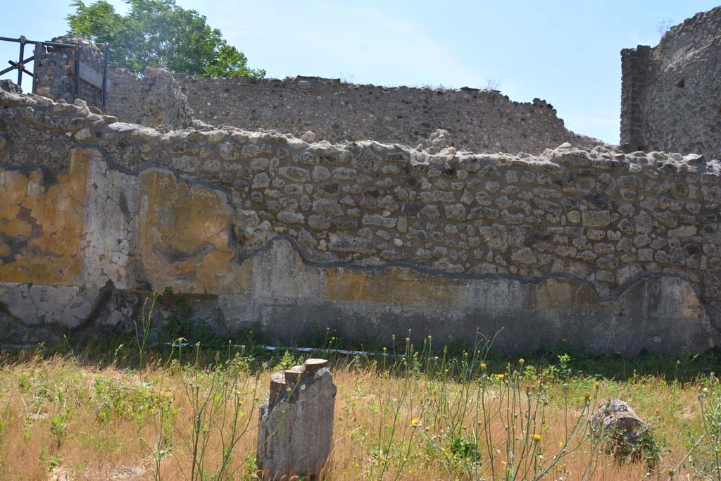 IX.5.14 Pompeii. May 2017. Peristyle k, detail from centre of south wall.
Foto Christian Beck, ERC Grant 681269 DCOR.
