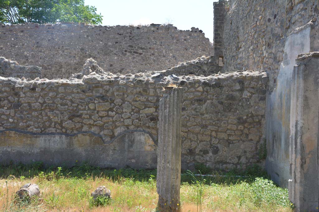 IX.5.14 Pompeii. May 2017. Peristyle k, south wall at west end.
Foto Christian Beck, ERC Grant 681269 DCOR.

