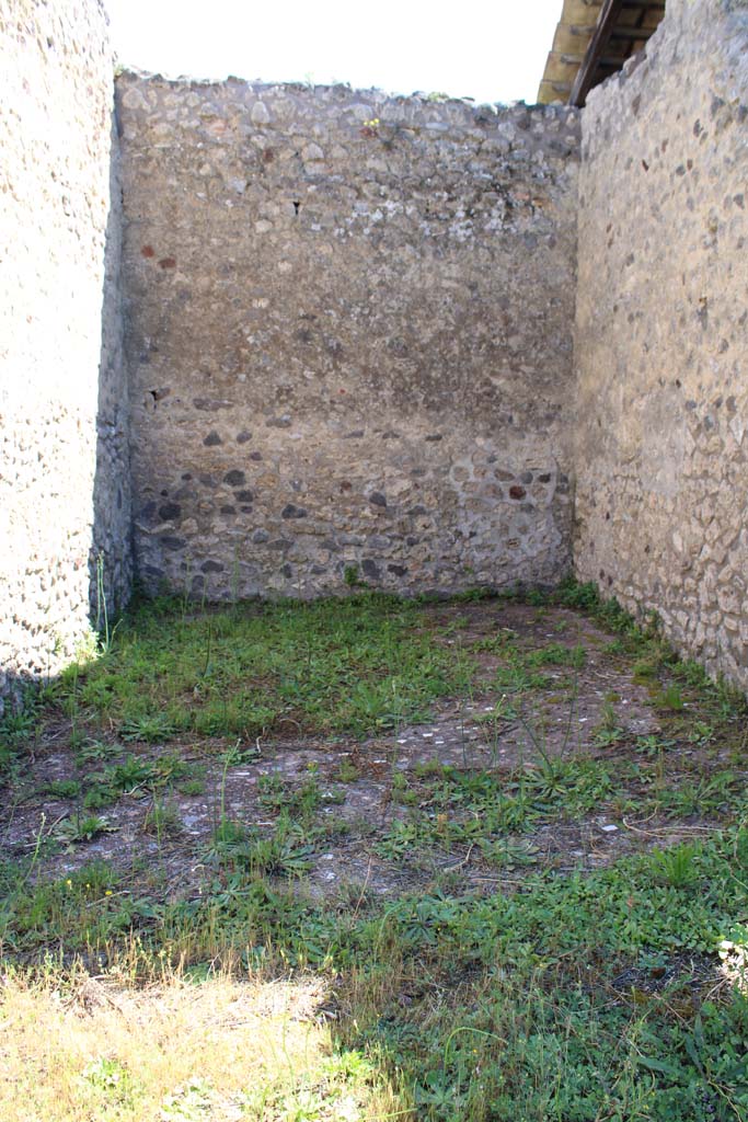 IX.5.14 Pompeii. May 2019. Room n, looking towards east wall.
Foto Christian Beck, ERC Grant 681269 DCOR.
