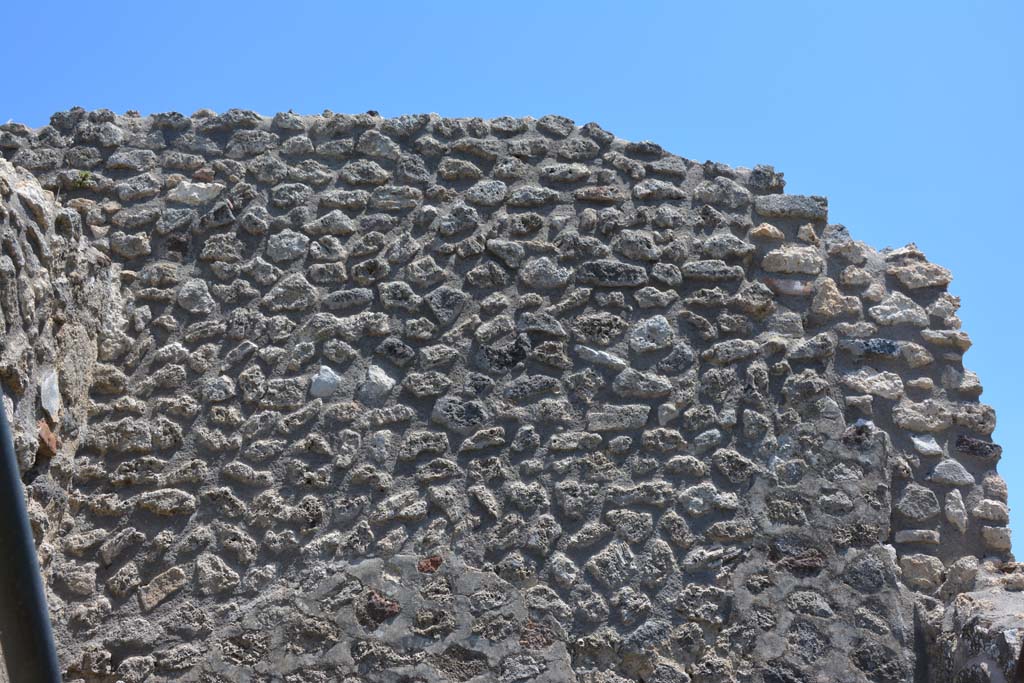 IX.5.14 Pompeii. May 2017. Kitchen “q”, upper east wall.
Foto Christian Beck, ERC Grant 681269 DÉCOR.

