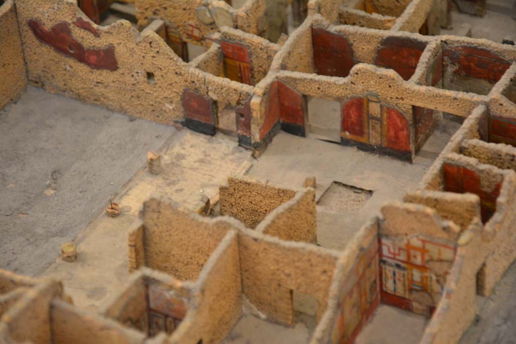 IX.5.14 Pompeii. July 2017. Looking towards north wall of peristyle k, with doorway into cubiculum l (L), in centre.
From cork model in Naples Archaeological Museum.
Foto Annette Haug, ERC Grant 681269 DÉCOR
