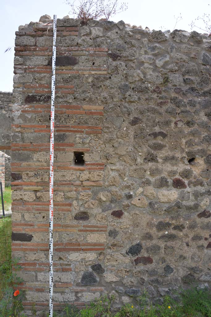 IX.5.14 Pompeii. May 2017. Room “b”, south wall of atrium, on west side of south ala “i”.
Foto Christian Beck, ERC Grant 681269 DÉCOR.
