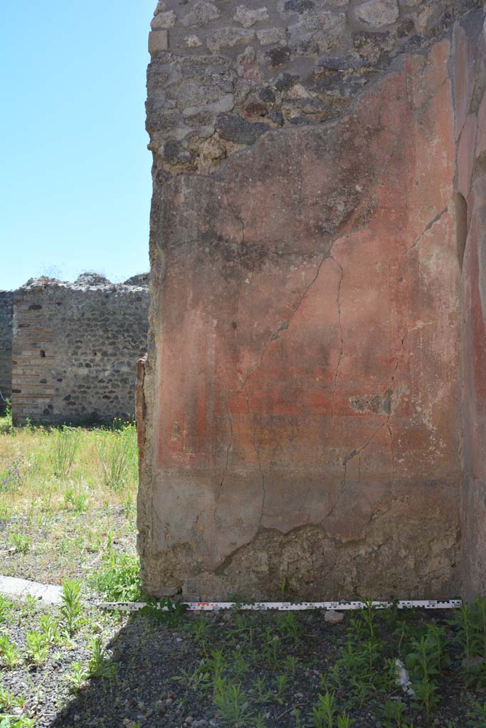 IX.5.14 Pompeii. May 2017. Room f, looking towards south wall in south-west corner.
Foto Christian Beck, ERC Grant 681269 DCOR.
