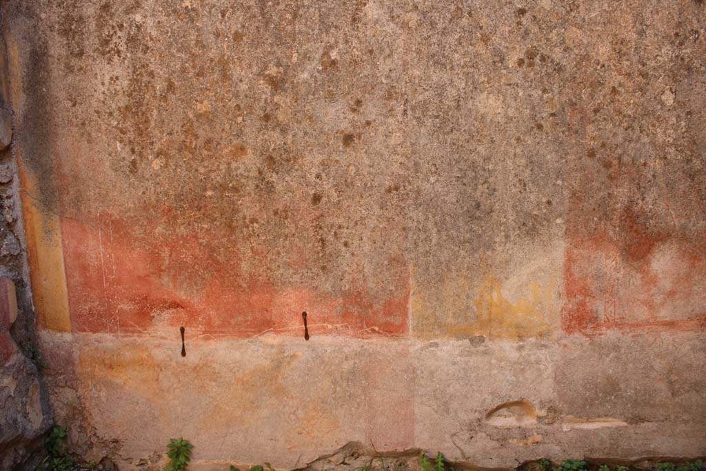 IX.5.14 Pompeii. May 2019. Room d, looking towards east wall at north end. 
Foto Christian Beck, ERC Grant 681269 DCOR.

