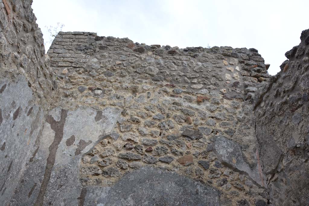 IX.5.14 Pompeii. May 2017. Room d, upper south wall.
Foto Christian Beck, ERC Grant 681269 DCOR.
