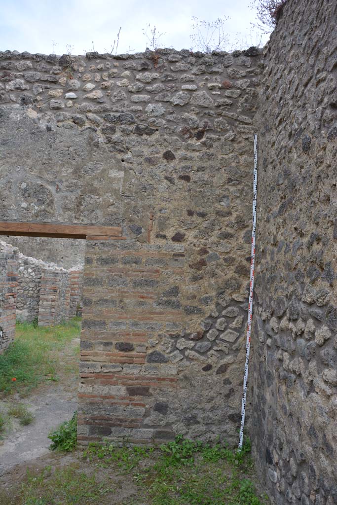 IX.5.14 Pompeii. May 2017. Room “i”, south wall in south-west corner.      
Foto Christian Beck, ERC Grant 681269 DÉCOR.
