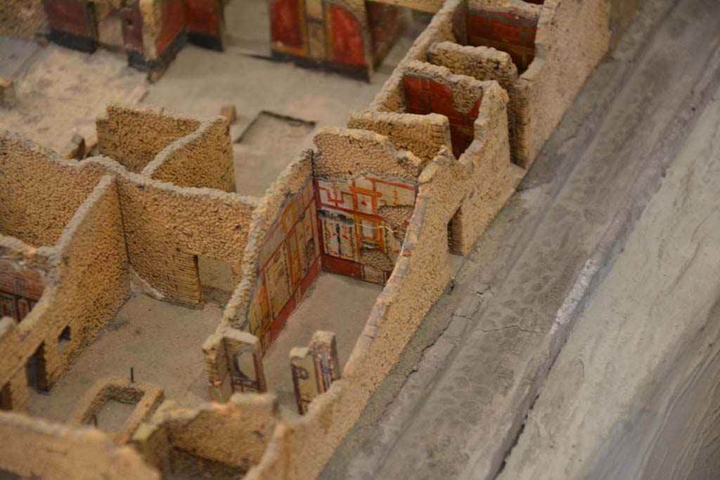 IX.5.16 Pompeii. July 2017. 
Triclinium d’, looking north towards west wall, north-west corner and north wall of triclinium on east side of atrium. 
From cork model in Naples Archaeological Museum.
Foto Annette Haug, ERC Grant 681269 DÉCOR.
