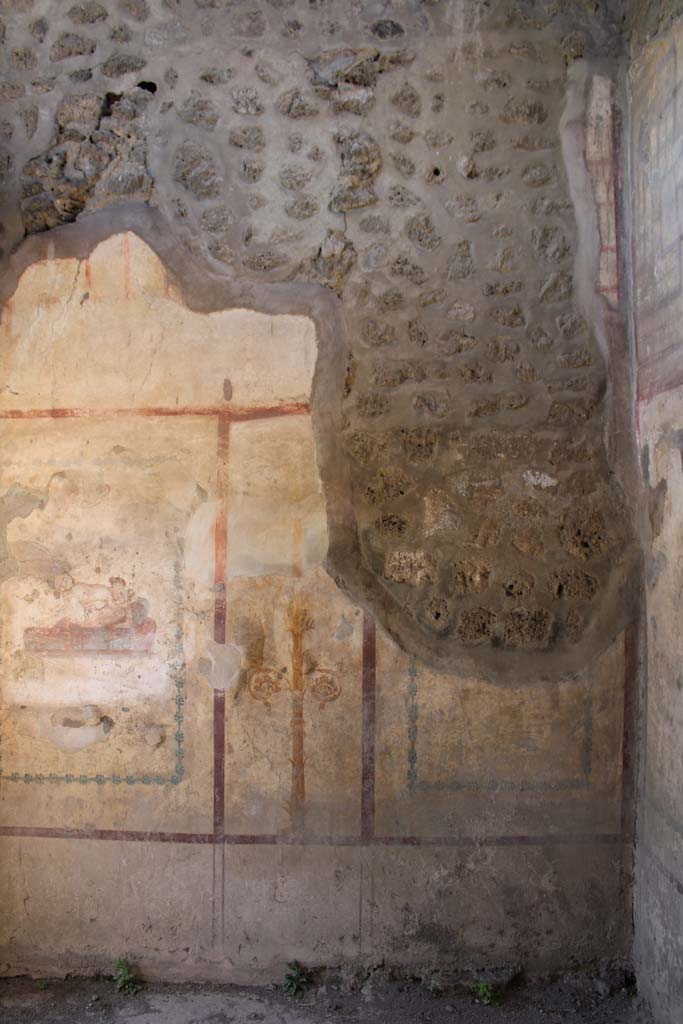 IX.5.16 Pompeii. May 2019. Room f’, looking towards south wall.
Foto Christian Beck, ERC Grant 681269 DÉCOR.

