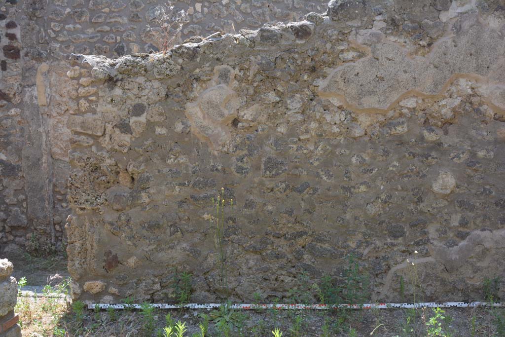 IX.5.17/6 Pompeii. May 2017. Room x, looking towards west wall, with doorway to corridor y, on left.
Foto Christian Beck, ERC Grant 681269 DCOR.
