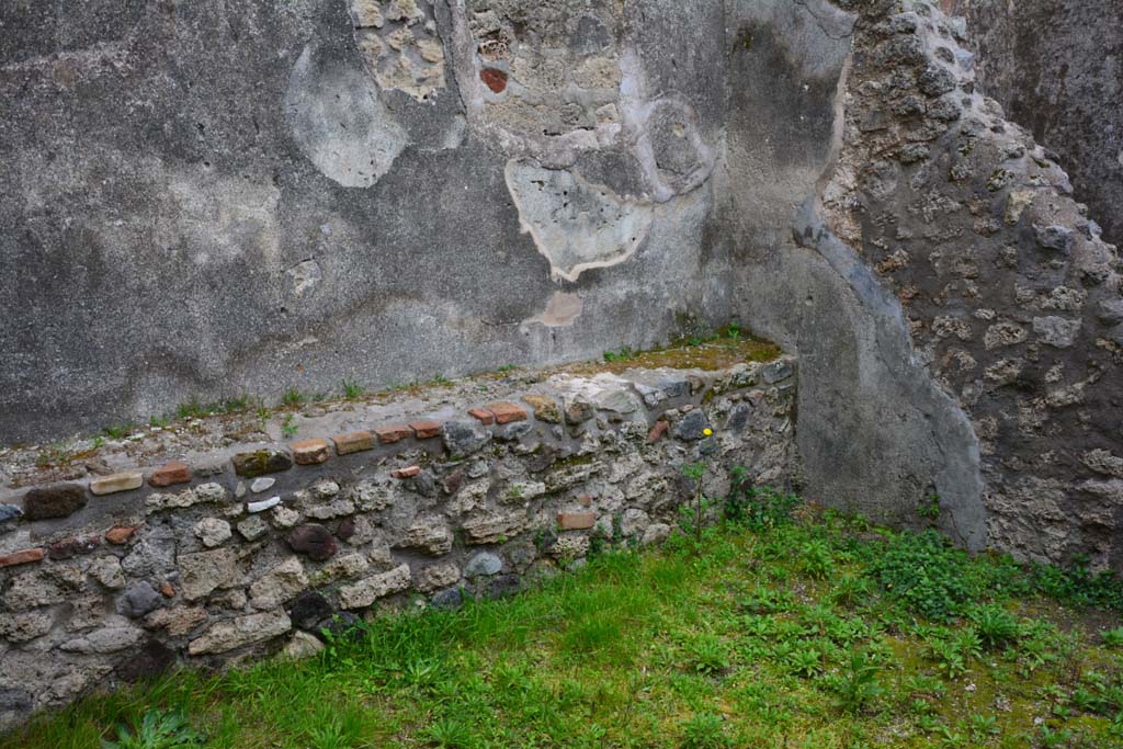 IX.5.17/6 Pompeii. March 2017. Room x, looking towards south end of east wall. 
Foto Christian Beck, ERC Grant 681269 DCOR.
