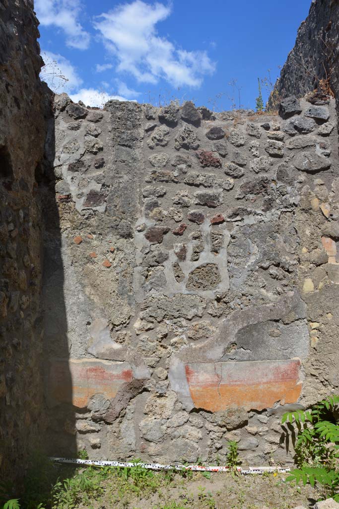 IX.5.18 Pompeii. May 2017. Room h, looking towards east wall.
Foto Christian Beck, ERC Grant 681269 DÉCOR.
