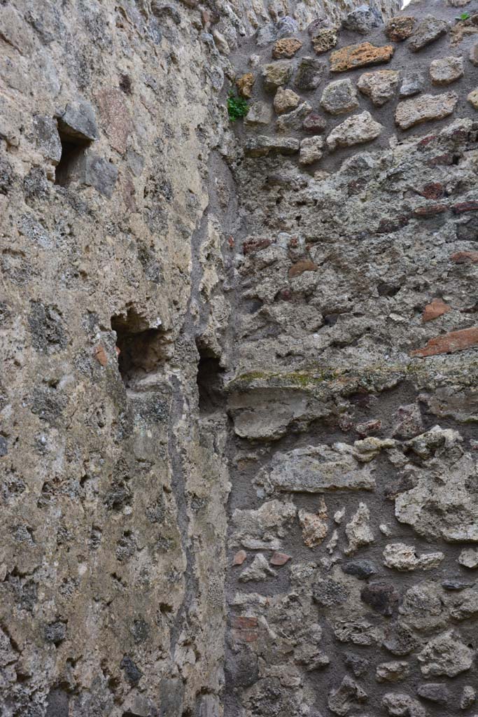 IX.5.18 Pompeii. March 2017. Room h, upper south-west corner.
Foto Christian Beck, ERC Grant 681269 DÉCOR.


