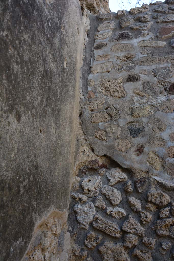 IX.5.18 Pompeii. May 2017. Room “t”, upper north-west corner.
Foto Christian Beck, ERC Grant 681269 DÉCOR.
