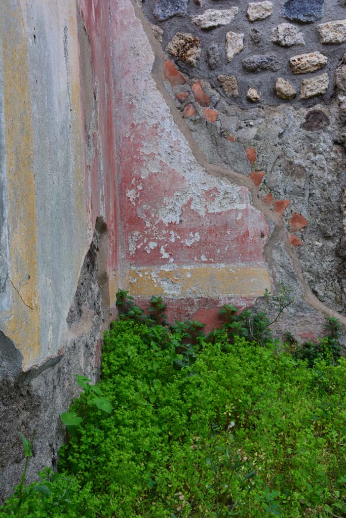 IX.5.18 Pompeii. March 2017. Room o, north wall in north-west corner.
Foto Christian Beck, ERC Grant 681269 DÉCOR.

