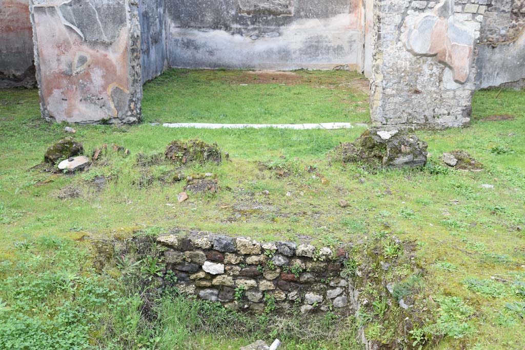 IX.5.18 Pompeii. March 2018. Atrium “b”, looking towards west side of pool.
Foto Annette Haug, ERC Grant 681269 DÉCOR.
