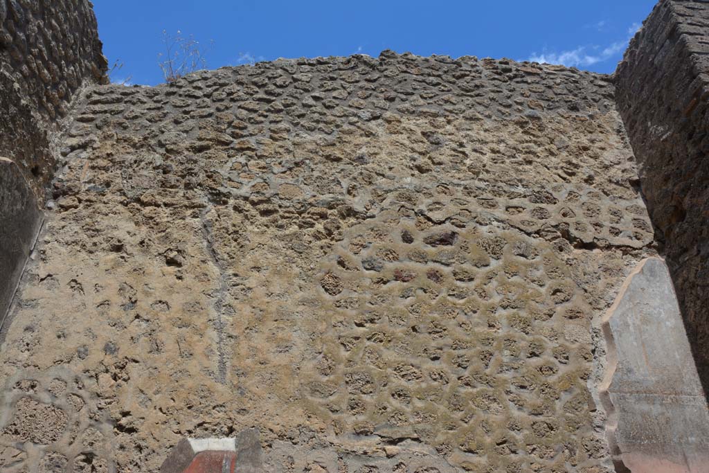 IX.5.18 Pompeii. May 2017. Room e, upper north wall.
Foto Christian Beck, ERC Grant 681269 DÉCOR.

