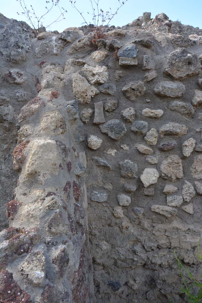 IX.5.18 Pompeii. May 2017. Room z, looking towards north wall in north-west corner. 
Foto Christian Beck, ERC Grant 681269 DÉCOR.
