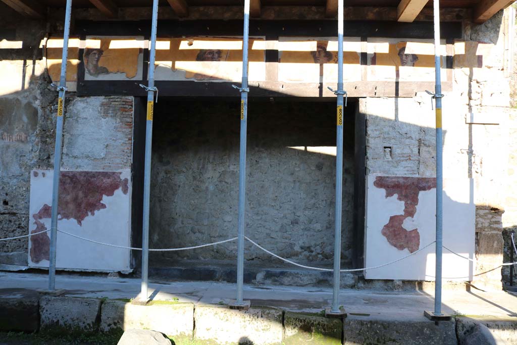 IX.7.1 Pompeii. December 2018. Looking north to entrance doorway, under renovation. Photo courtesy of Aude Durand.