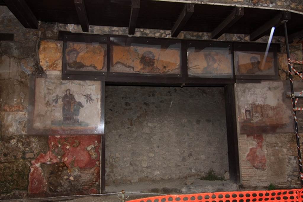 IX.7.1 Pompeii. December 2008. Entrance doorway. Photograph courtesy of Peter Spring.