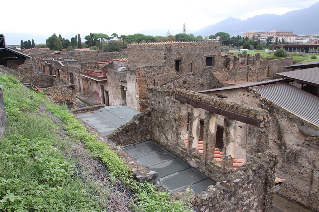 View looking south-east from above IX.7.12, Casina dell'Aquila. October 2024. Photo courtesy of Klaus Heese.