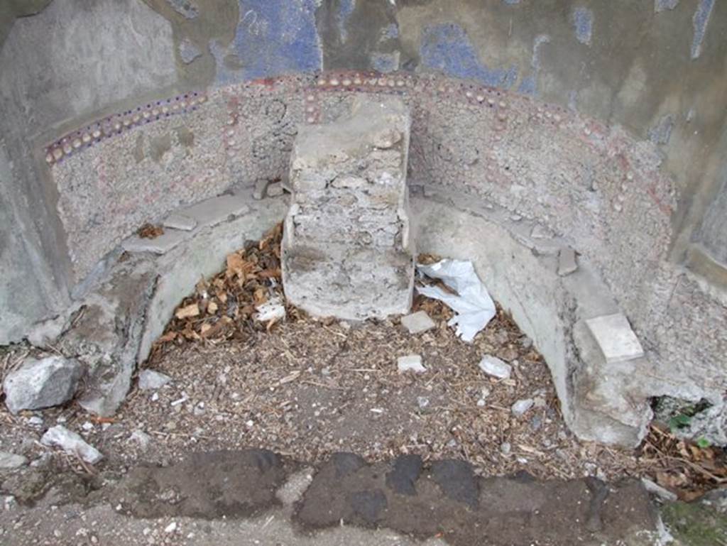 IX.7.20 Pompeii. December 2007. 
Base for statue, originally veneered in white marble, at base of mosaic fountain.
