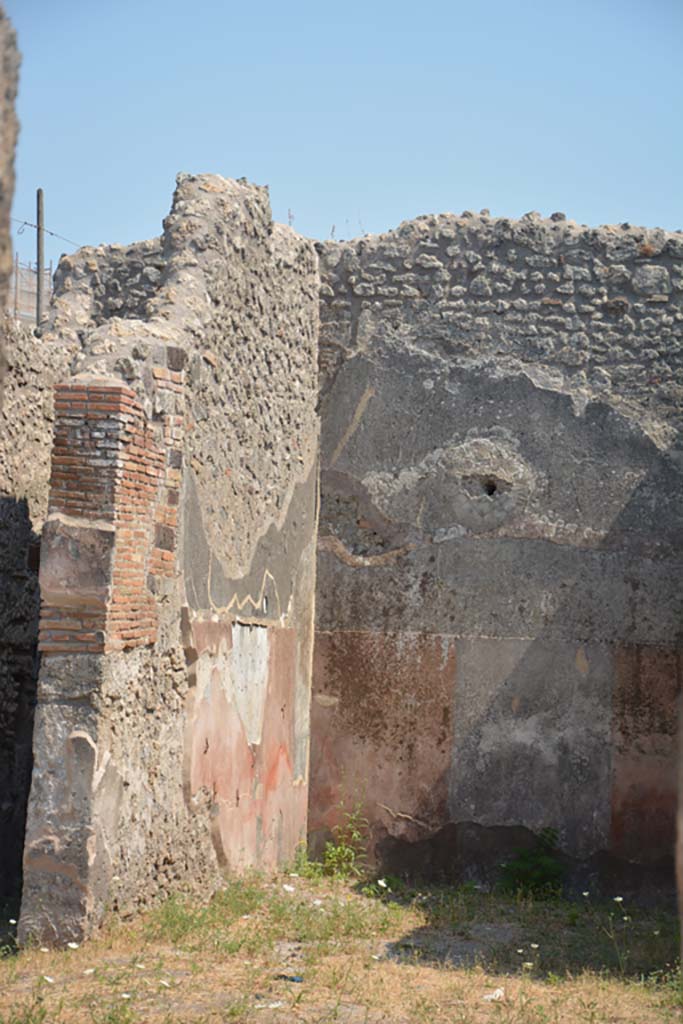 IX.7.24/5 Pompeii. July 2017. Looking south-west towards tablinum “o”,
Foto Annette Haug, ERC Grant 681269 DÉCOR.
