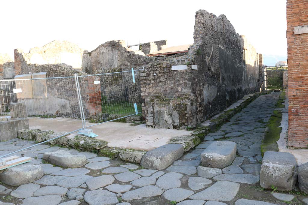 IX.8.1 Pompeii, in centre. December 2018. 
Looking towards entrance doorway on south side of Via di Nola. Photo courtesy of Aude Durand.
