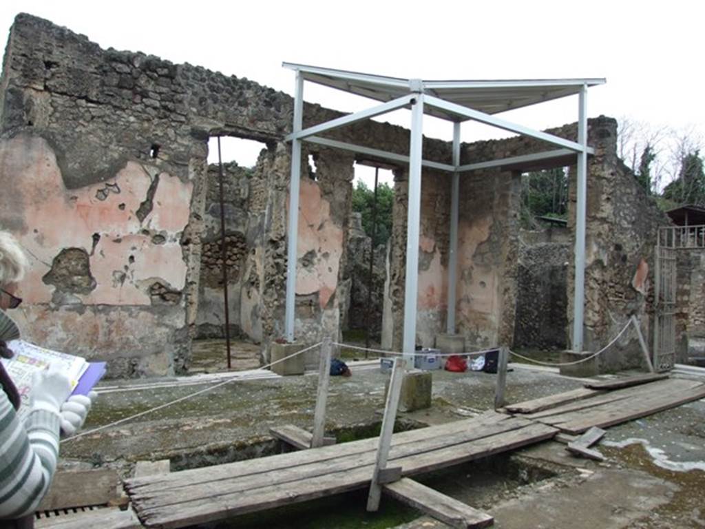 IX.8.6 Pompeii. March 2009.  Looking north west across the atrium.