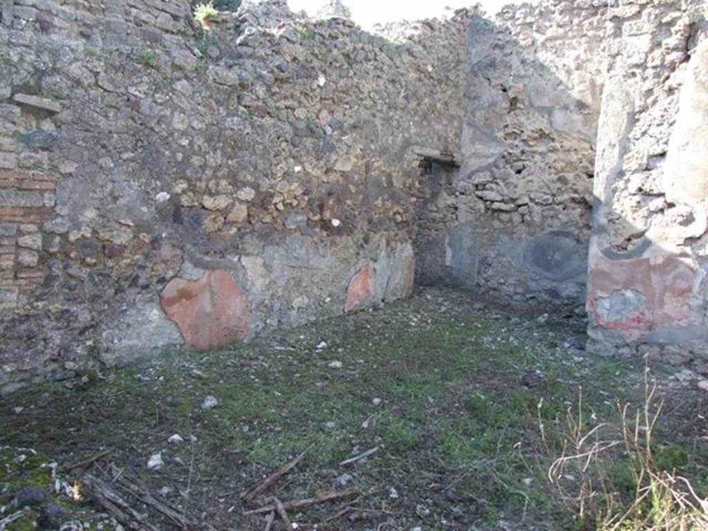 IX.9.13 Pompeii.  March 2009.  Room 6, Garden area. Looking north west towards Doorway to Room 10.