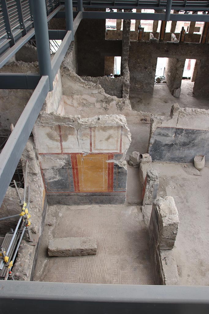 IX.12.4 Pompeii. October 2024. Looking south from above room “o”. Photo courtesy of Klaus Heese.