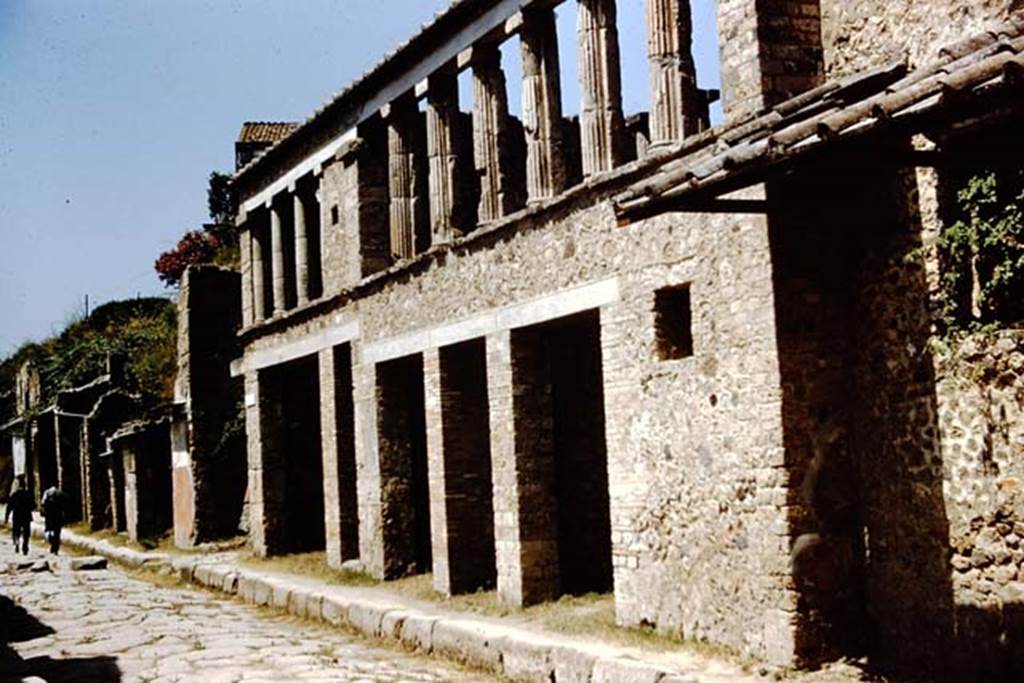 IX.12.1, IX.12.2, IX.12.3, IX.12.4, IX.12.5 Pompeii. Facade. 1959. Photo by Stanley A. Jashemski.
Source: The Wilhelmina and Stanley A. Jashemski archive in the University of Maryland Library, Special Collections (See collection page) and made available under the Creative Commons Attribution-Non Commercial License v.4. See Licence and use details.
J59f0477
