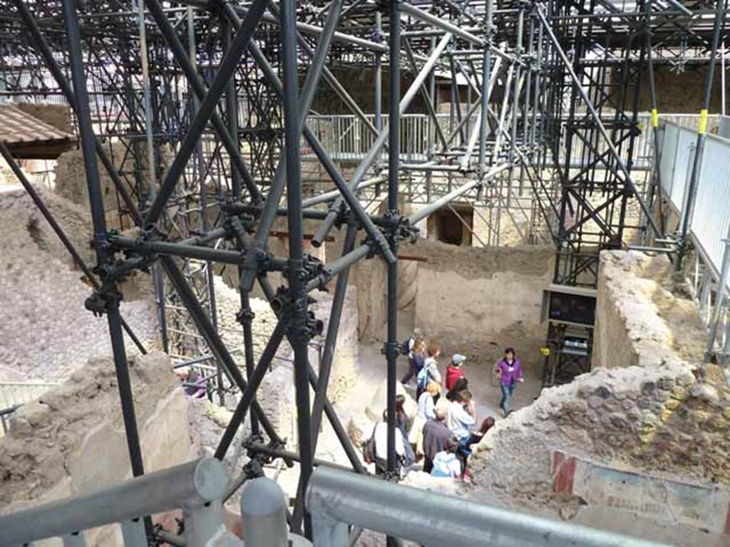 IX.12.6 Pompeii. May 2010. Looking east towards room 5, the bakery.