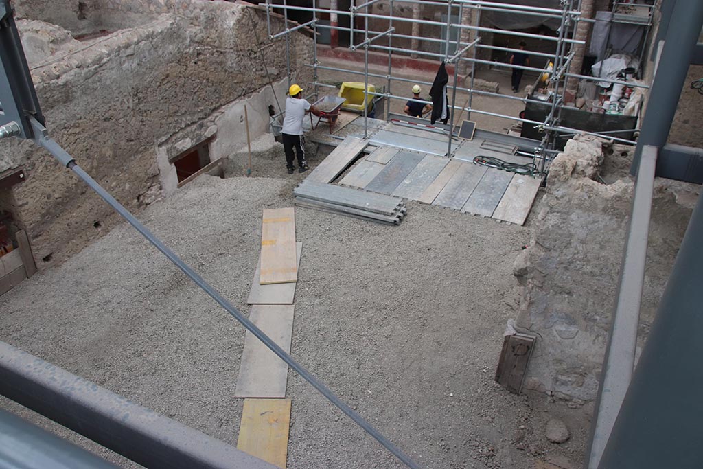 IX.12.A/IX.12.9 Pompeii. October 2024. Room 10, looking east during excavation. Photo courtesy of Klaus Heese.