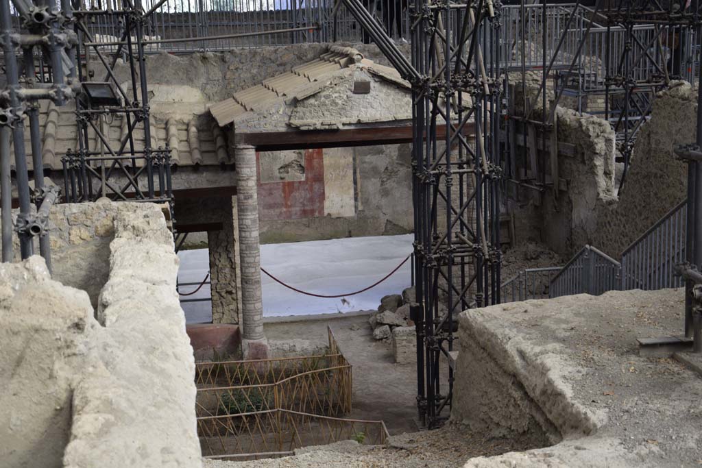 IX.12.9 Pompeii. February 2017. Looking towards south-east corner of garden area 5. Photo courtesy of Johannes Eber.