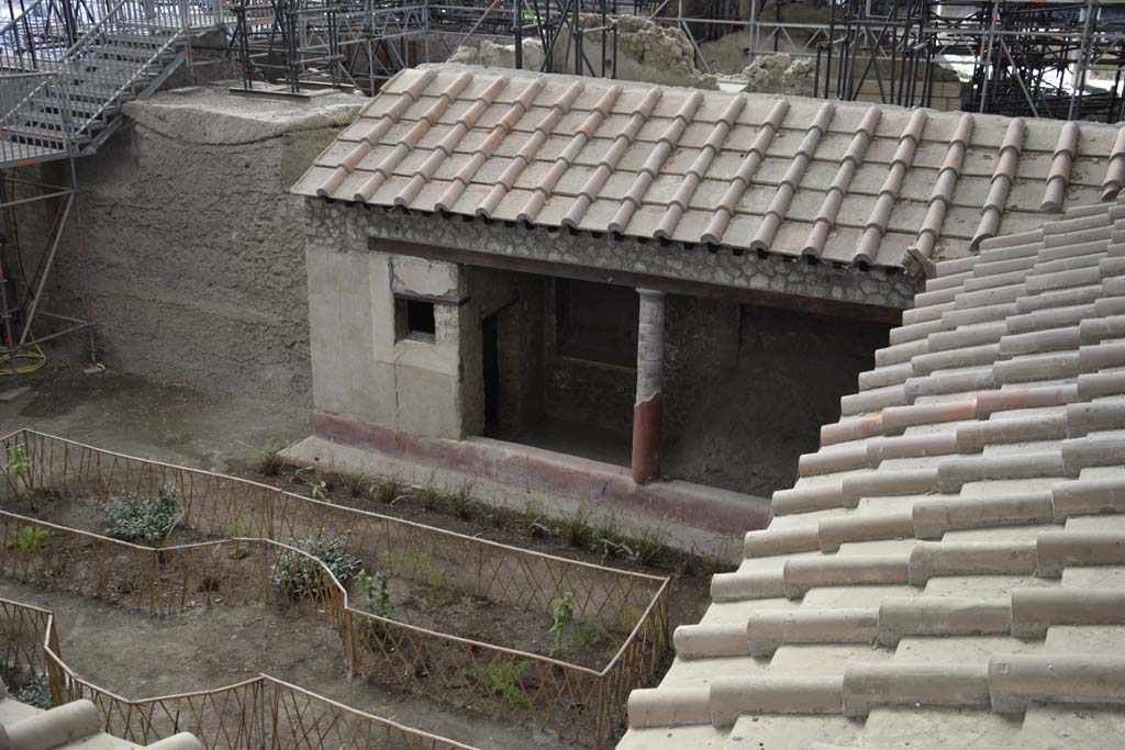 IX.12.9 Pompeii. February 2017. Looking south-west from above peristyle area. Photo courtesy of Johannes Eber.