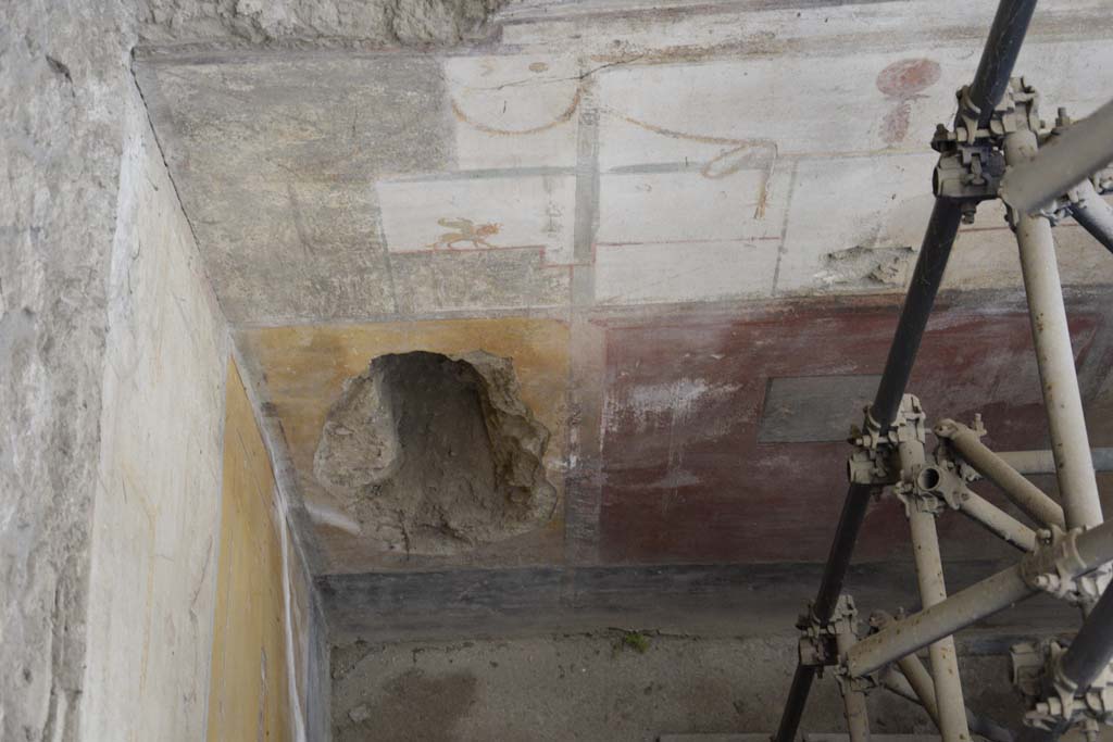 IX.12.9 Pompeii. February 2017. Room 12, north wall, and north-west corner. Photo courtesy of Johannes Eber.