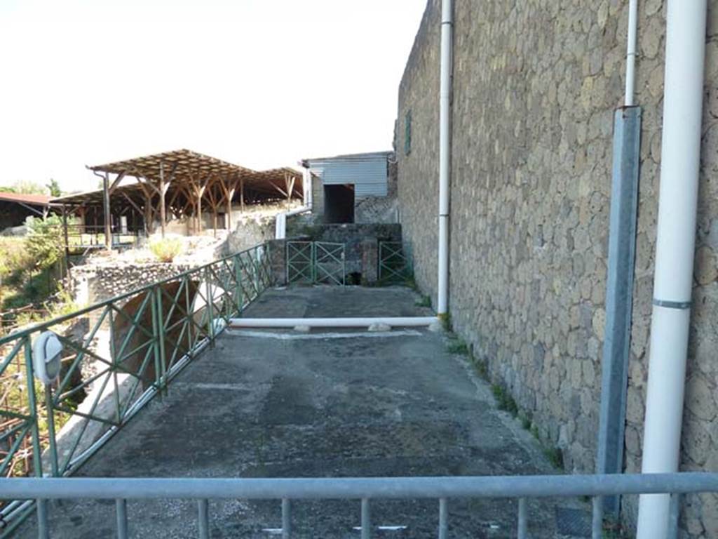 Villa San Marco, Stabiae, September 2015. Terrace overlooking view, looking east.