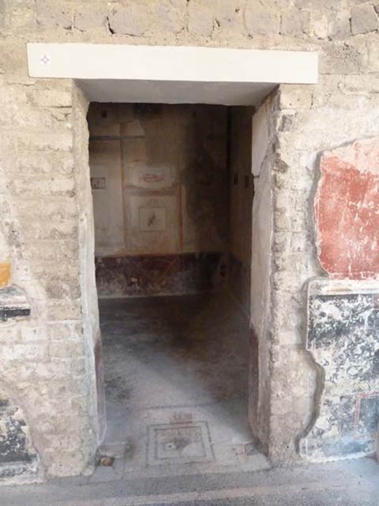 Villa San Marco, Stabiae, September 2015. Room 52, looking west to doorway in west wall of atrium.