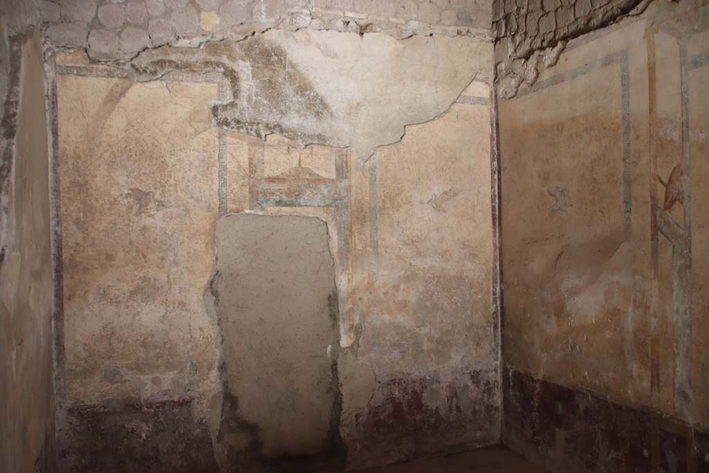 Villa San Marco, Stabiae, September 2019. Room 60, looking towards east wall. Photo courtesy of Klaus Heese.