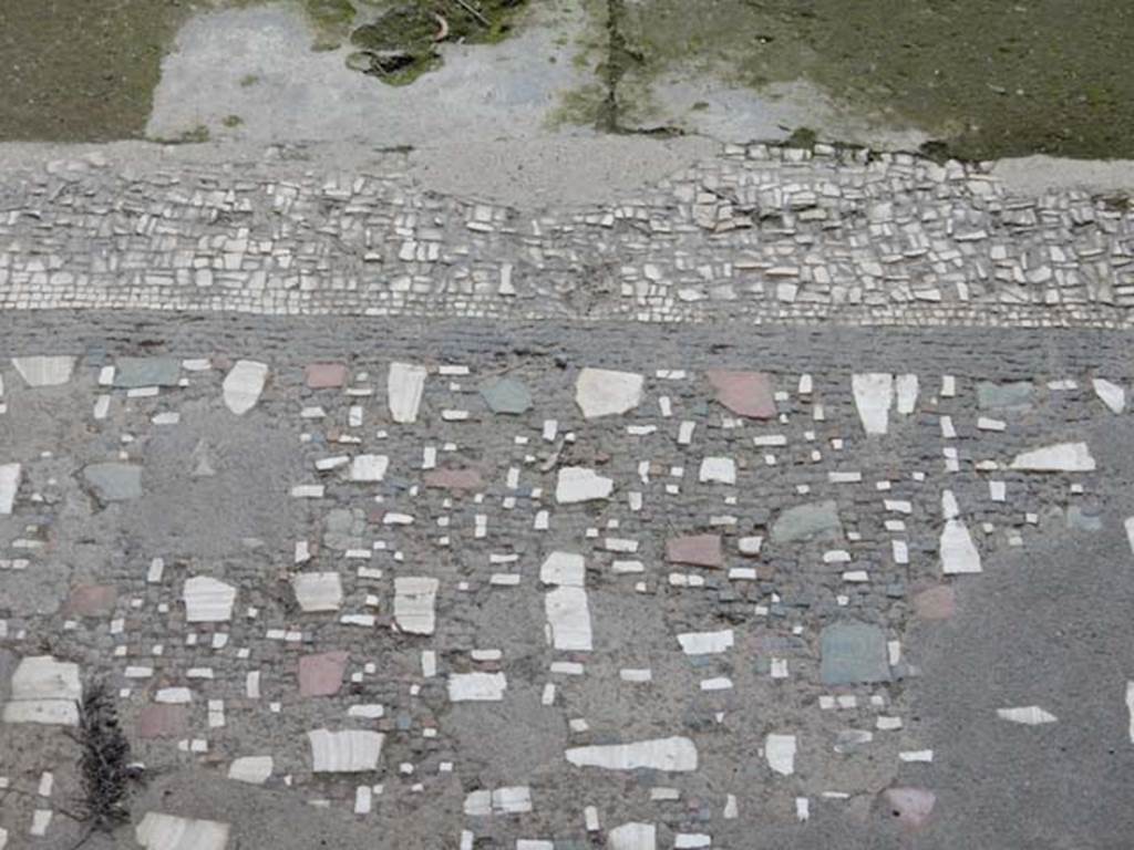 Villa of Mysteries, Pompeii. May 2015. Room 62, flooring. Photo courtesy of Buzz Ferebee.