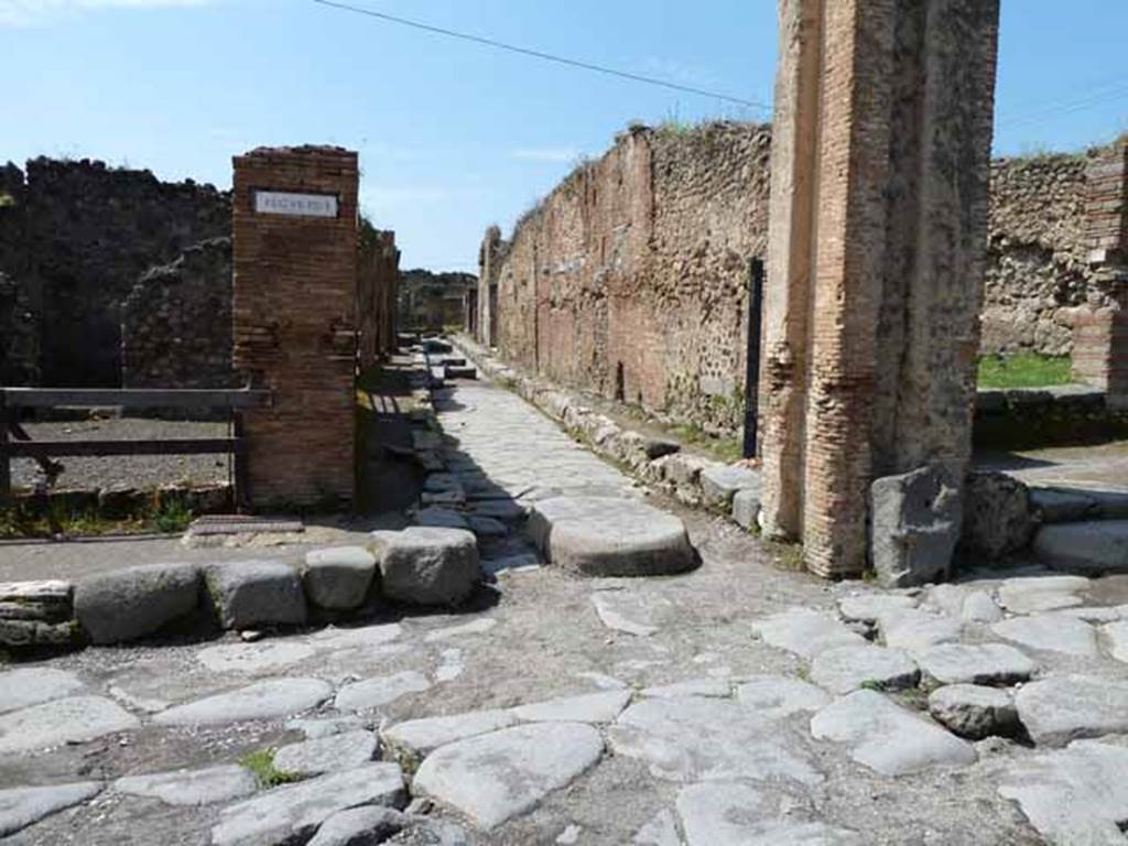 Via Stabiana, west side, May 2010. Looking west across junction with Via degli Augustali.