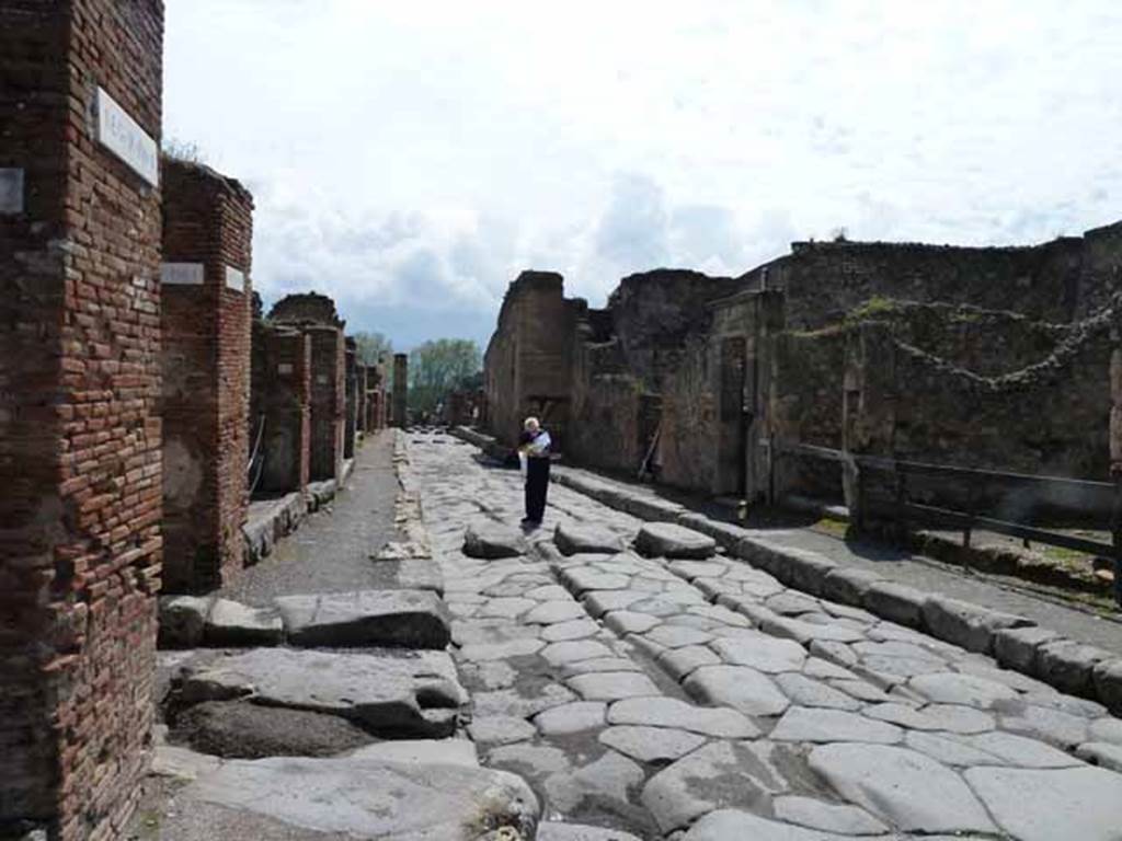 Via Stabiana, west side, on right, May 2010. Looking south from junction with Vicolo di Balbo, between IX.1 and VII.1.