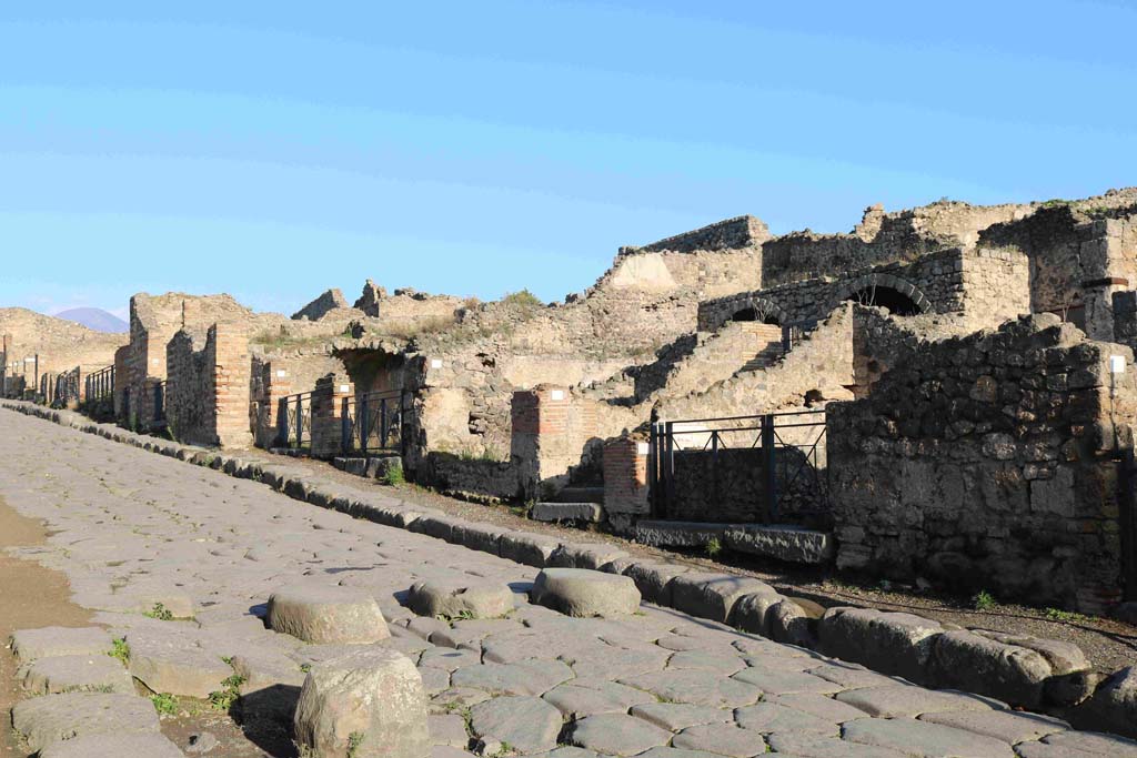 Via Stabiana, east side. December 2018. Looking north along Ins. 3, of Reg. I. Photo courtesy of Aude Durand.