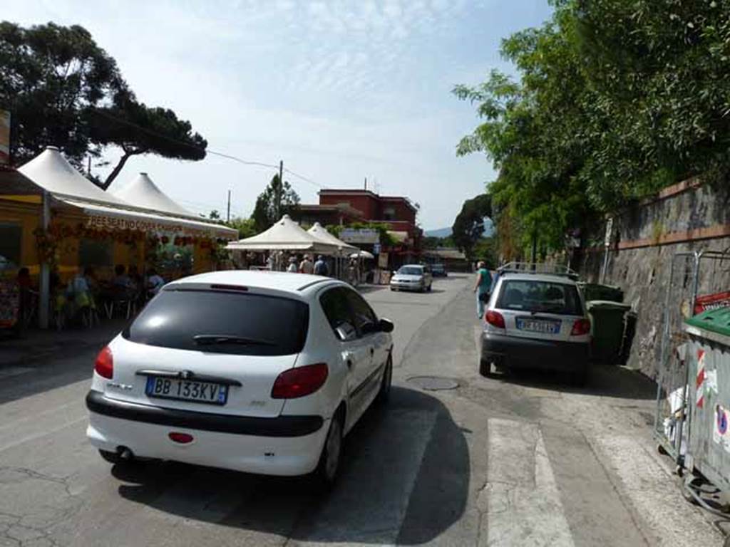 Via Villa dei Misteri. May 2010. Looking north towards the Circumvesuviana station.