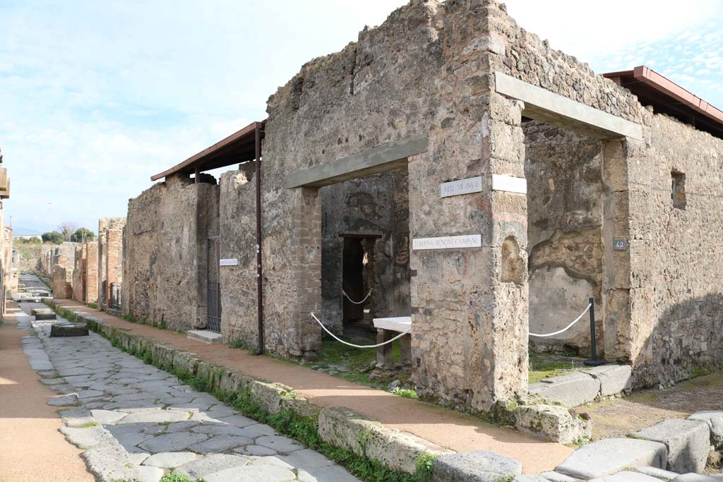 Via degli Augustali, Pompeii. December 2018. 
Looking east from near junction with Vicolo del Lupanare, on right. Photo courtesy of Aude Durand.

