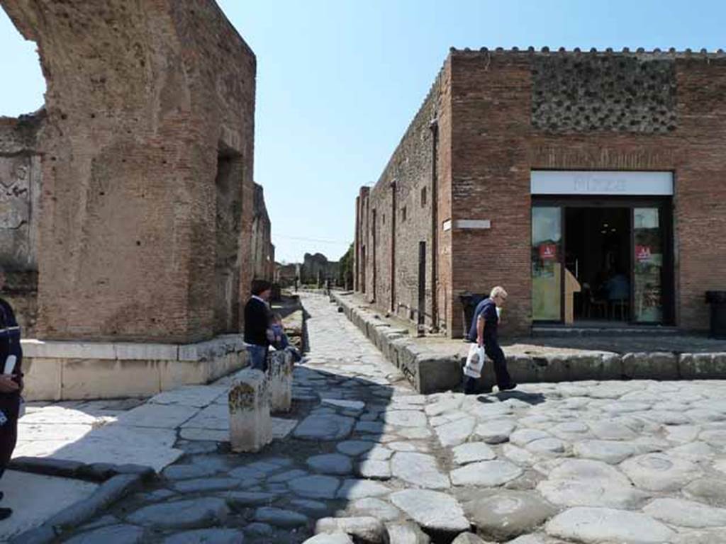 Via del Foro. May 2010. Looking west towards Vicolo dei Soprastanti.